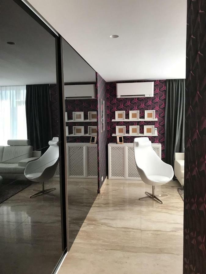 Luxury Trip Oradea Exterior photo